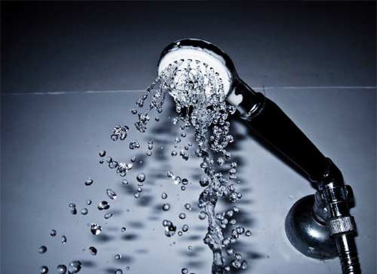 5 cách tăng áp lực nước cho vòi sen ĐƠN GIẢN hiệu quả?